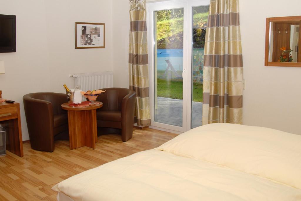 Hotel-Restaurant Laux Merzig Zewnętrze zdjęcie