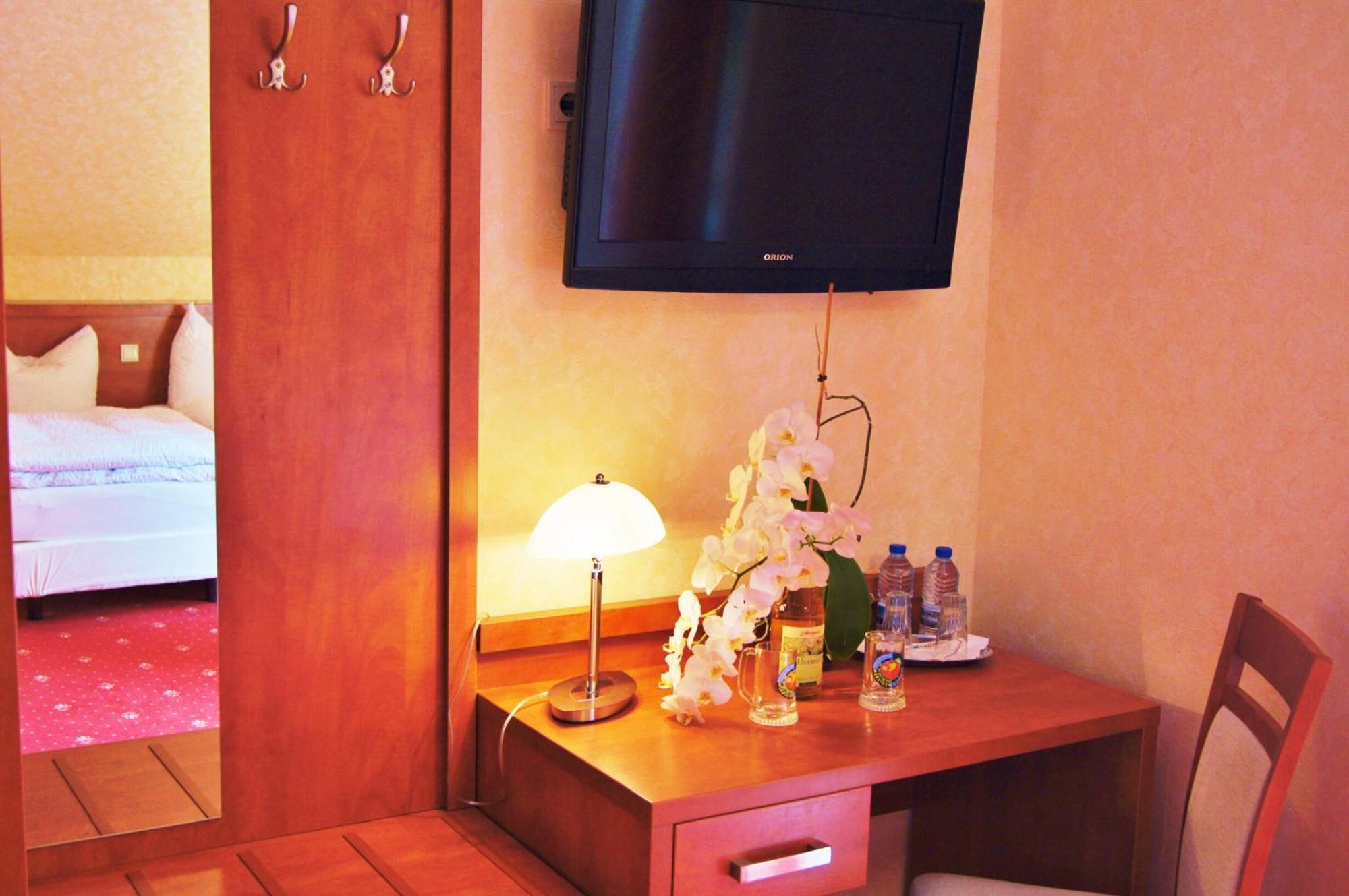 Hotel-Restaurant Laux Merzig Zewnętrze zdjęcie